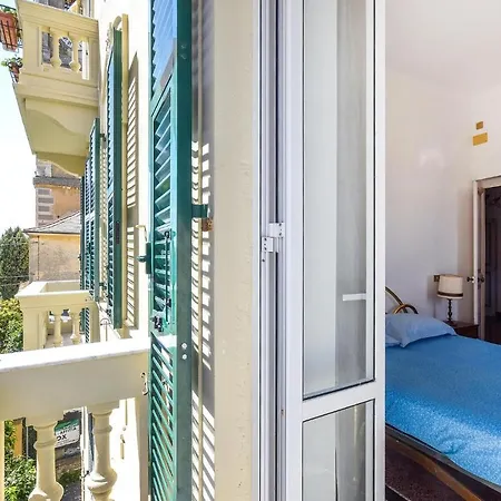 アパート 3 Bedroom In Nervi ジェノヴァ