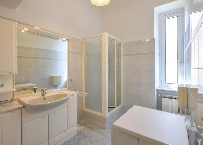 3 Bedroom In Nervi Appartement *