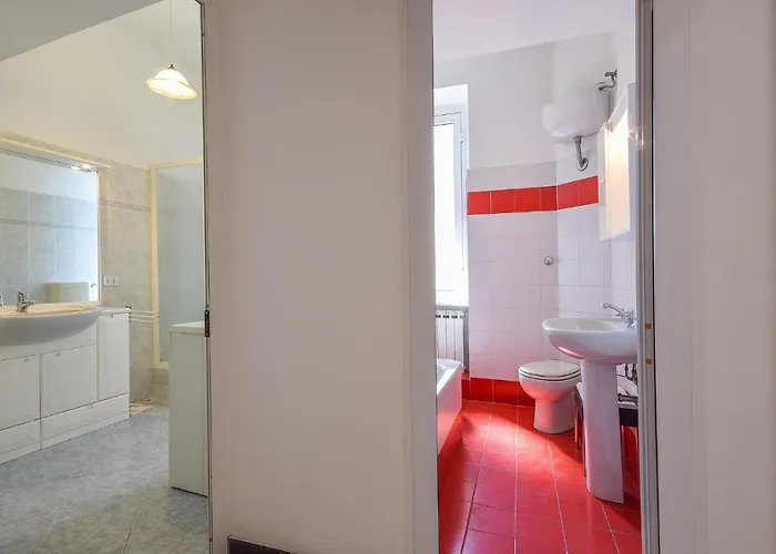 3 Bedroom In Nervi Genua