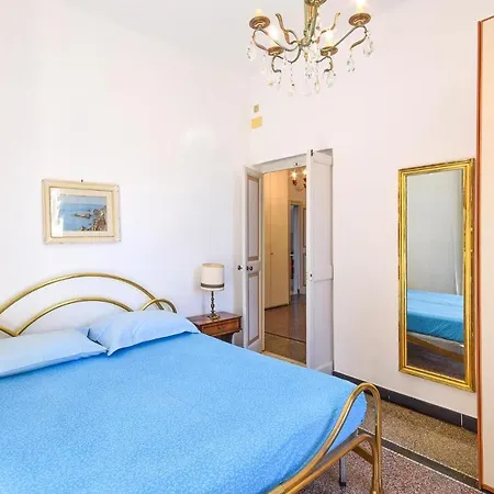 3 Bedroom In Nervi Διαμέρισμα *